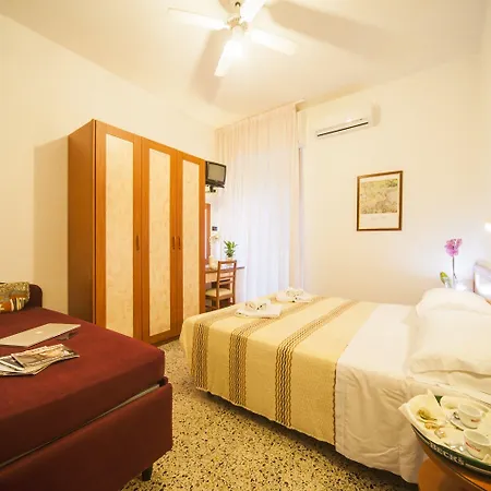 Lily Otel Rimini