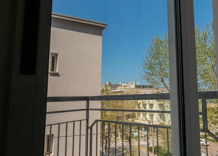 Lily Ξενοδοχείο 3*