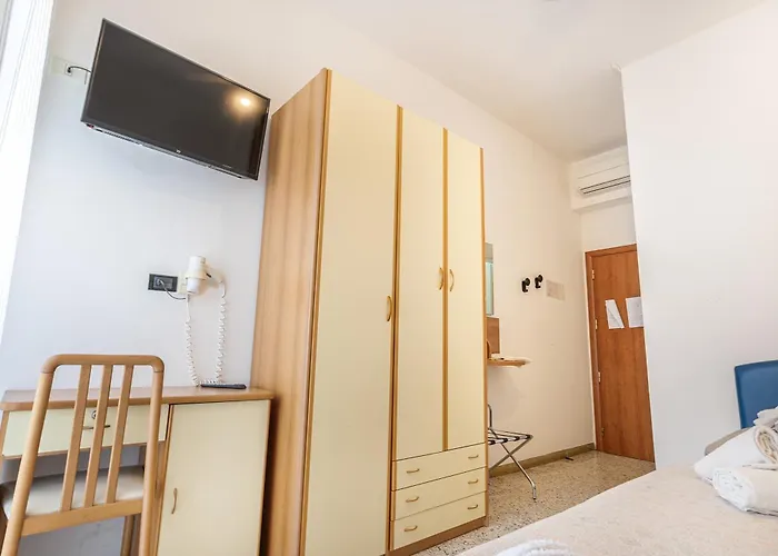 Lily Hotel 3*