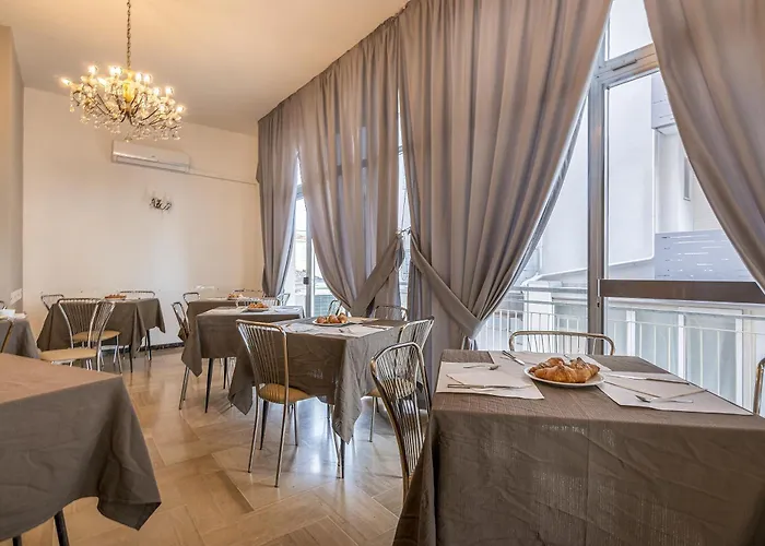 Lily Hotel 3*